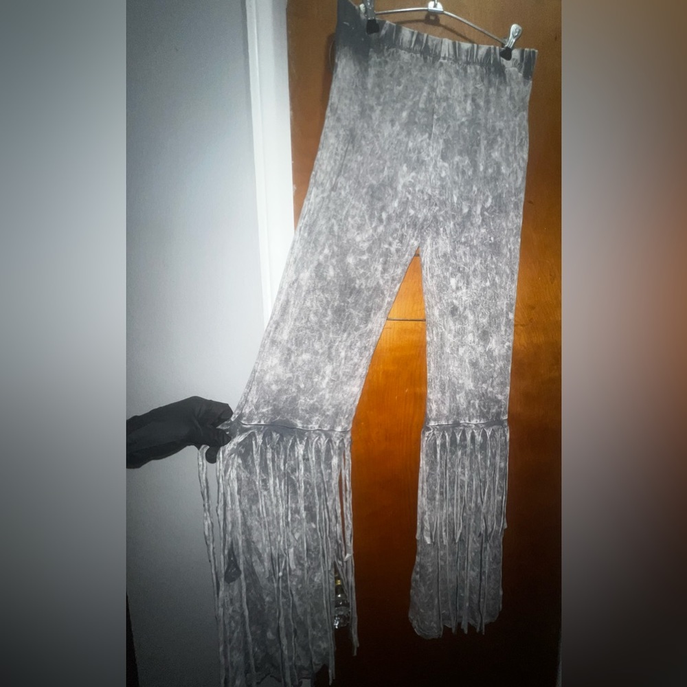 Pull on wide leg cotton pant. Fringe at bottom